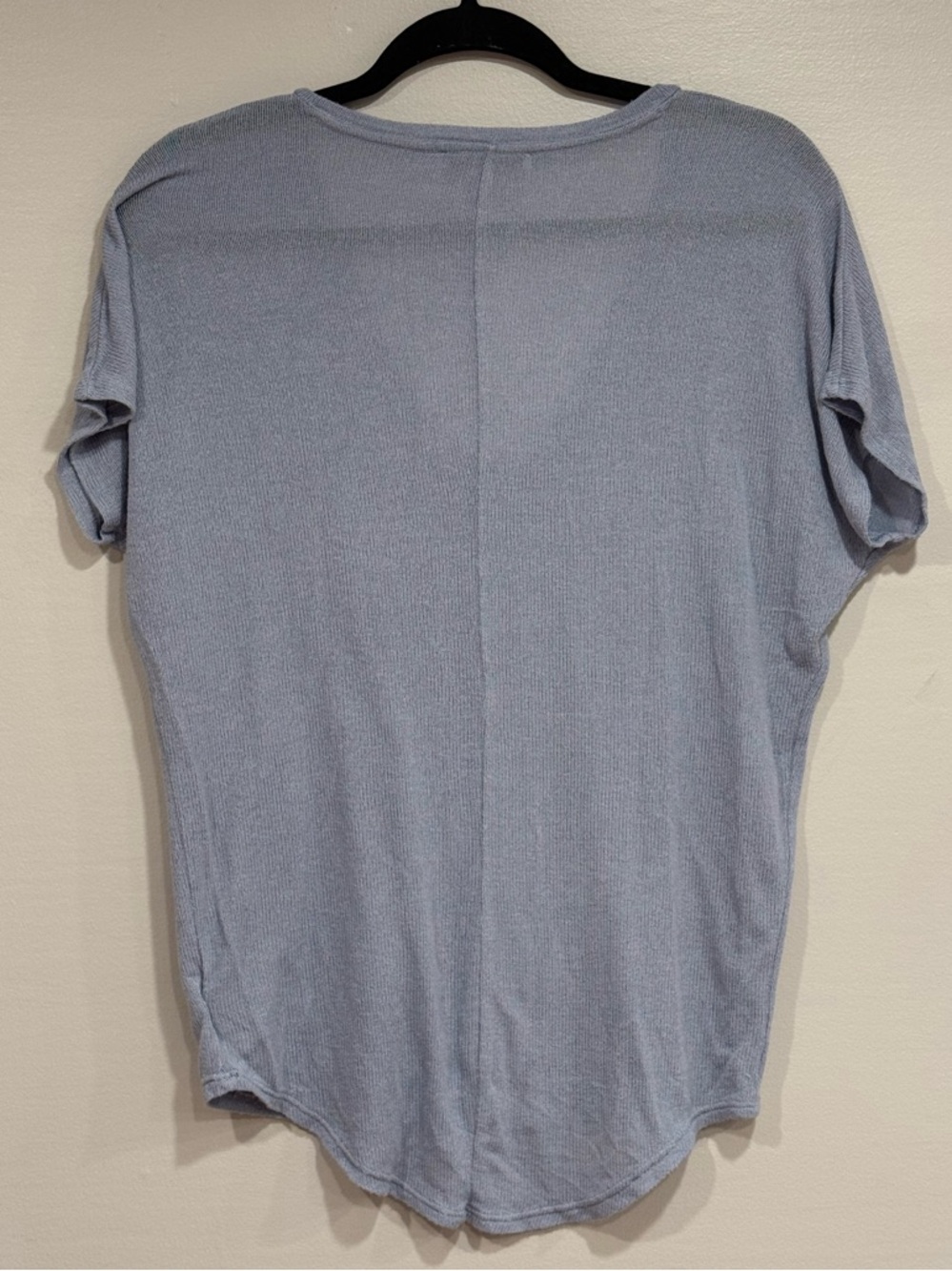 Express One Eleven Knit V-Neck Blue Gray Short Sleeve Top Women's Size Small - Picture 4 of 5